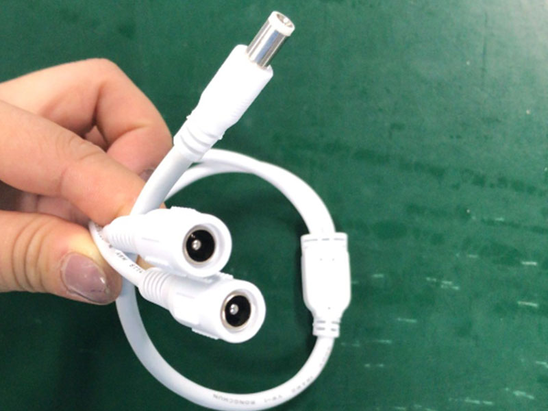 2-ways-DC-coaxial-connector-splitter